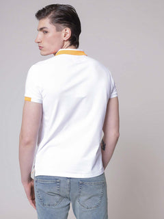 Polo with contrasting edges