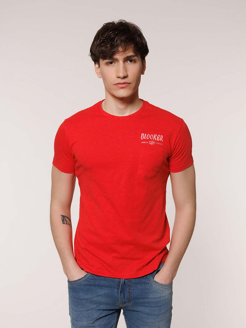 T-Shirt con taschino e stampe