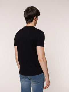 Raw cut neck T-Shirt