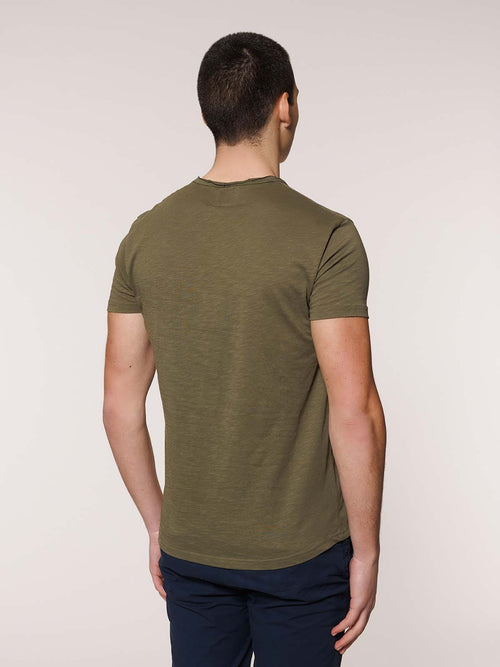 Raw cut neck T-Shirt