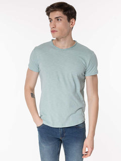 Raw cut neck T-Shirt