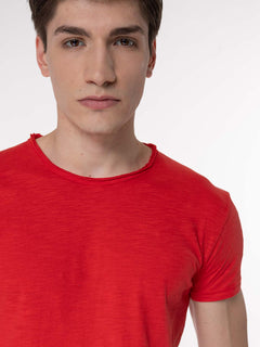 Raw cut neck T-Shirt