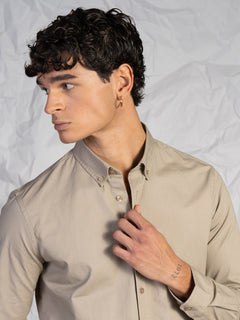 Camicia collo classico e bottoncini|Colore:Beige
