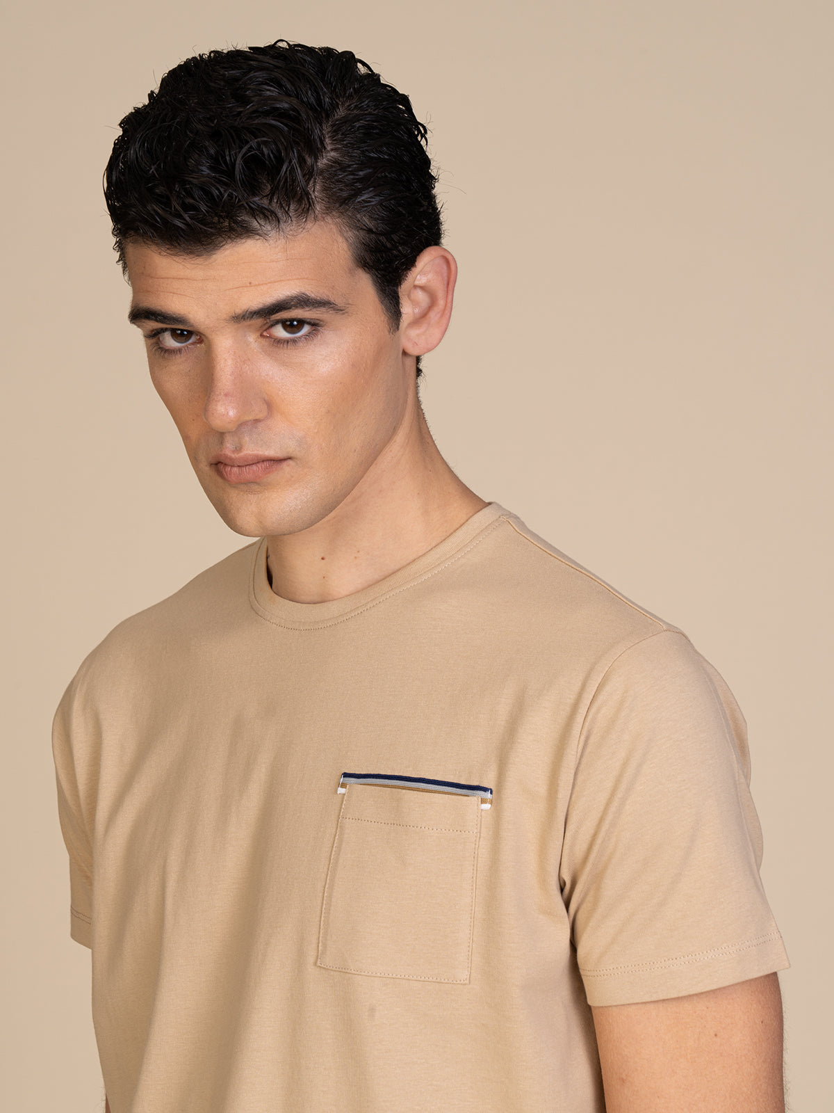 T-Shirt con taschino|Colore:Beige