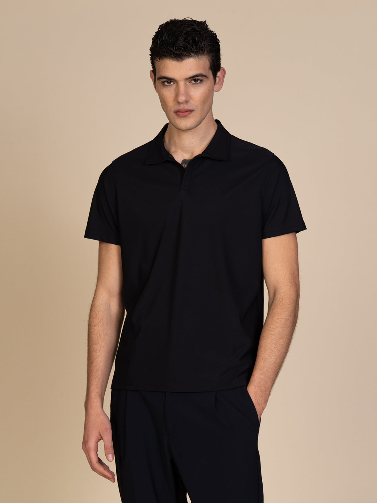 Polo in tessuto liscio|Colore:Nero