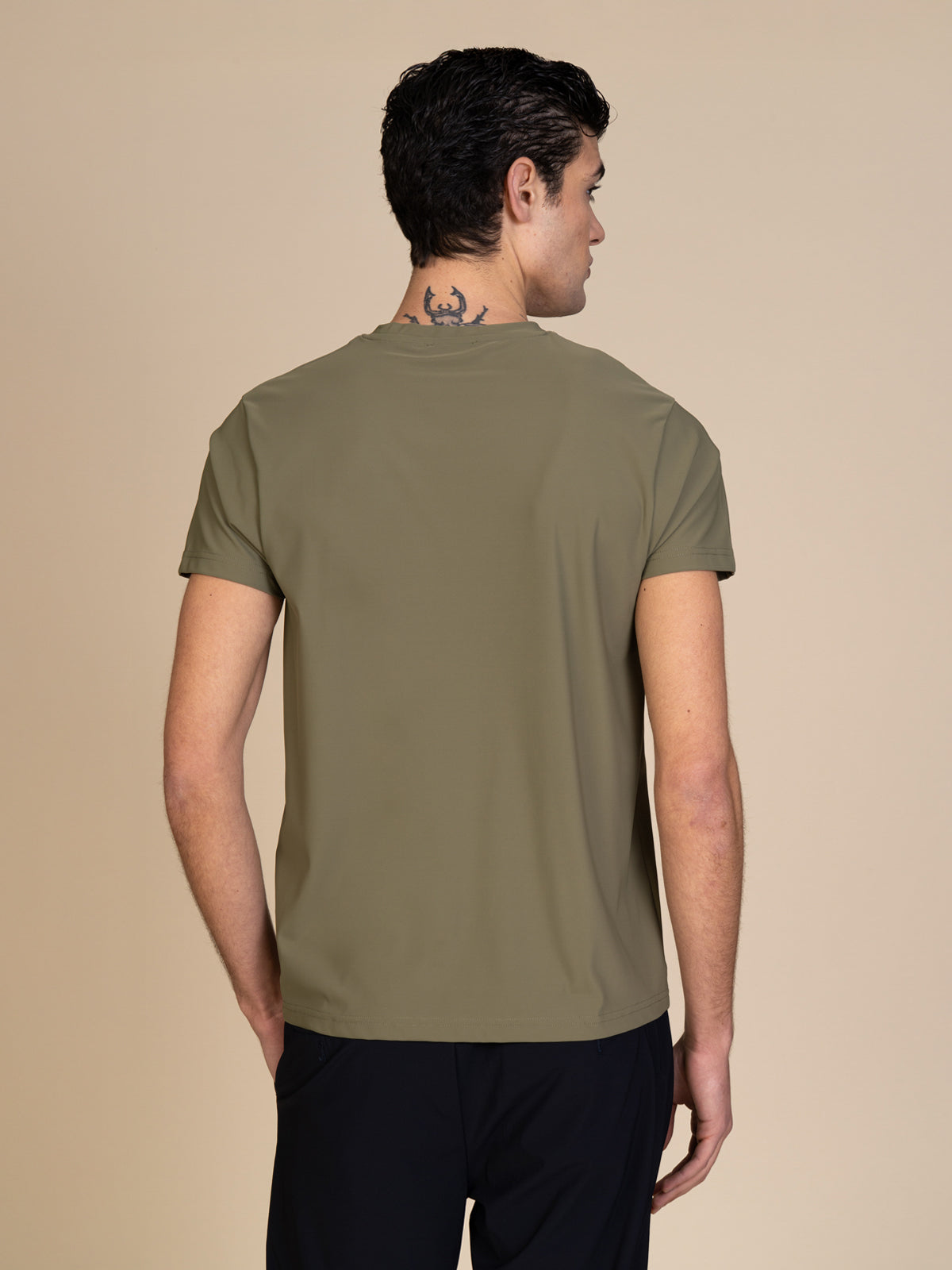 T-Shirt in tessuto tecnico|Colore:Verde militare