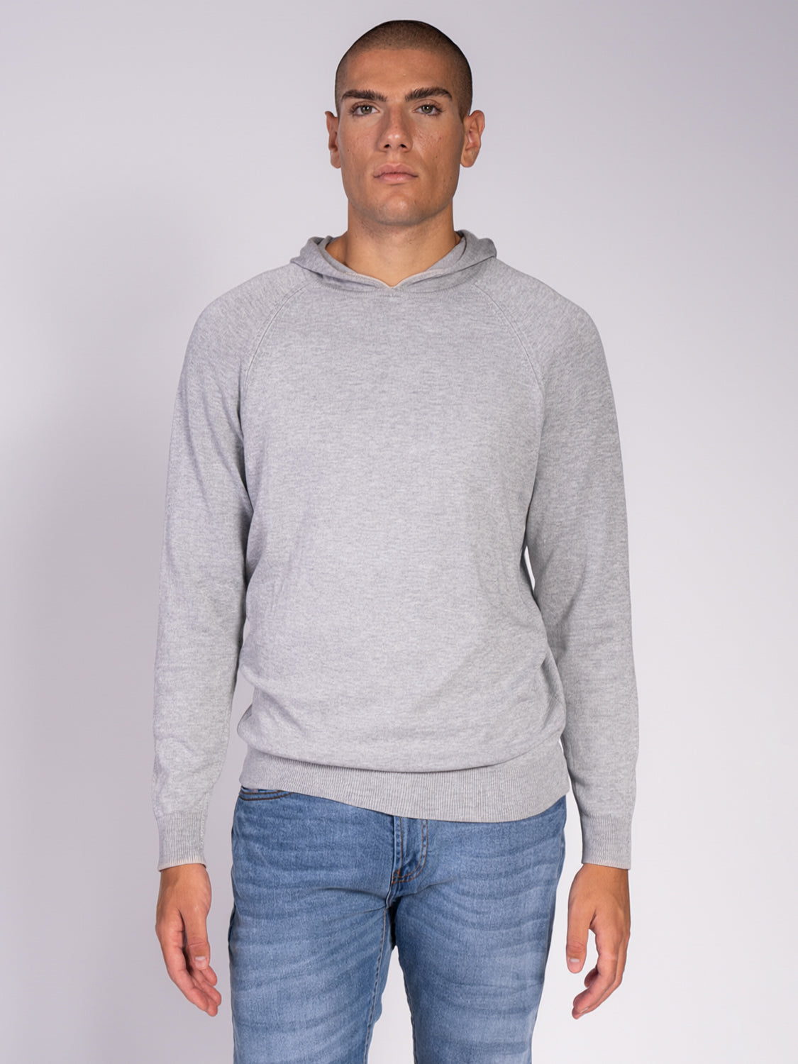 MAGLIA CON CAPPUCCIO|Colore:Grigio