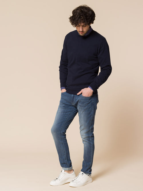 Cotton basic crew neck sweater