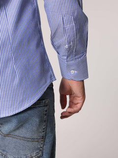 Camicia a righe collo francese